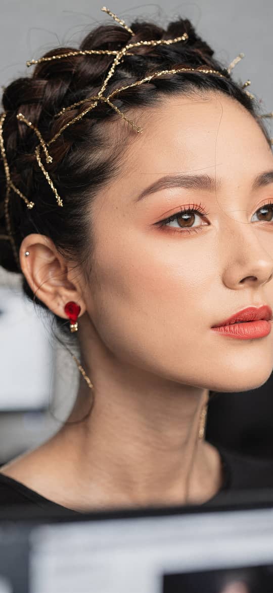 Woman with Gold Chain Hairpiece